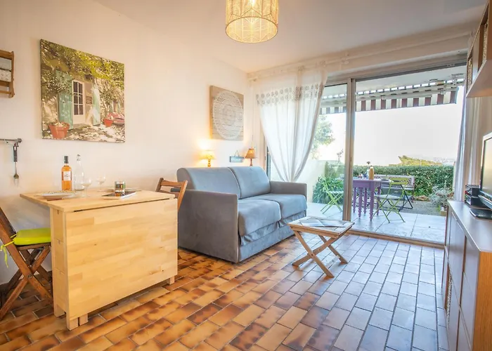 Les Louvans-6 By Interhome *